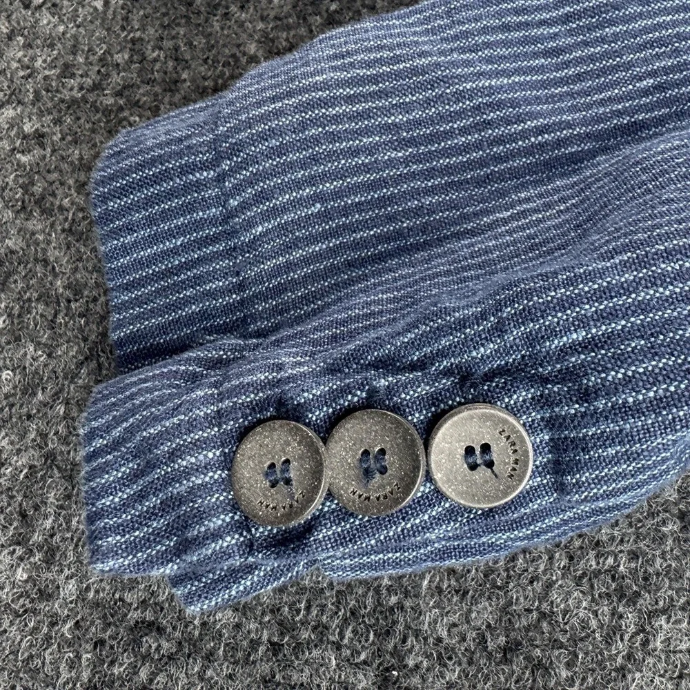 Zara man linen